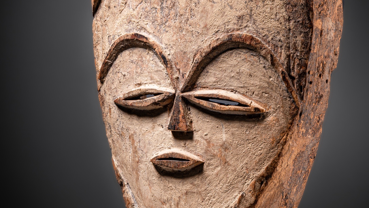 Anchestor spirit mask from the Vuvi people, Gabon